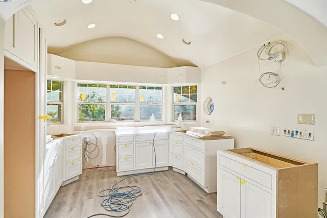 $999,900 | 36215 Palomares Road, Castro Valley, CA 94552