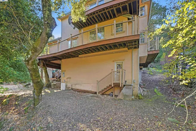 $999,900 | 36215 Palomares Road, Castro Valley, CA 94552