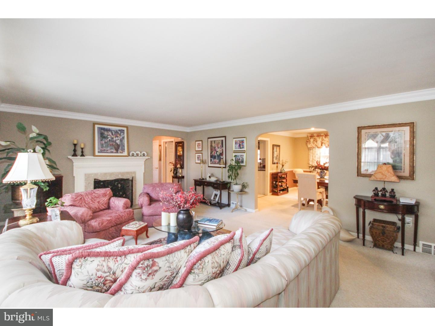 447 Collins Drive Springfield, PA 19064 - Photo 6 of 25