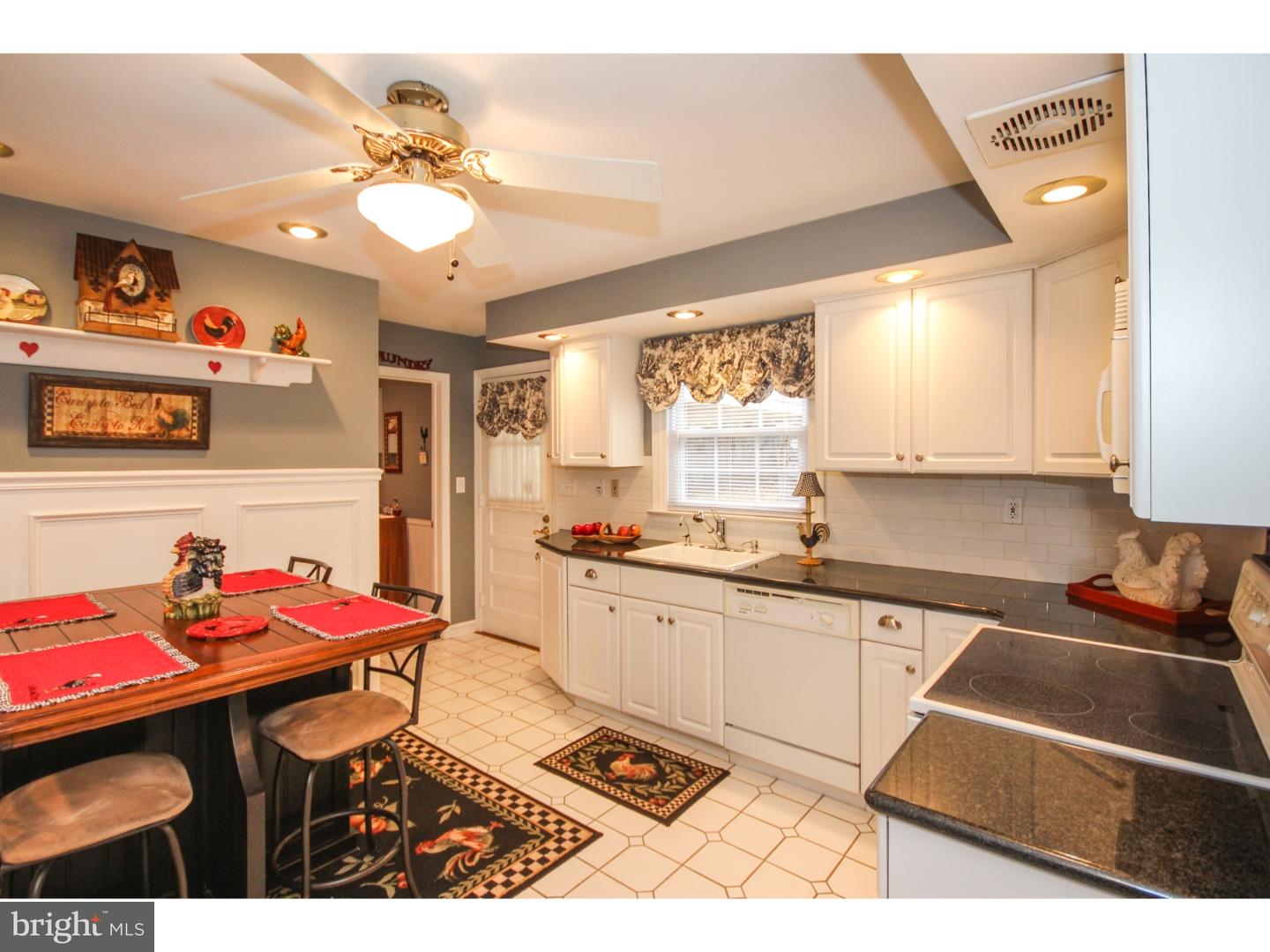 447 Collins Drive Springfield, PA 19064 - Photo 10 of 25