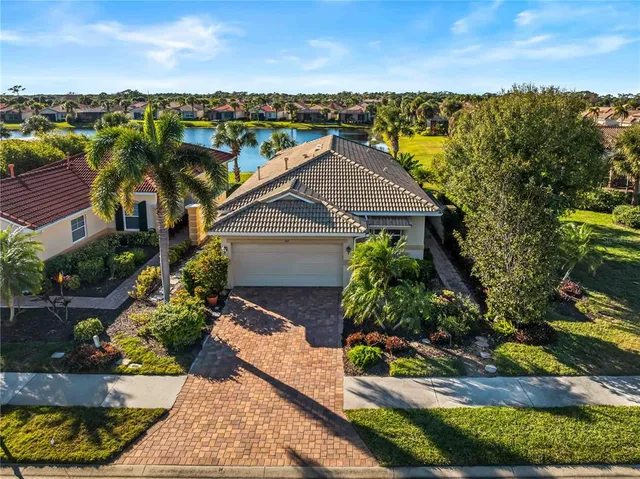 $395,000 | 102 Mestre Court, North Venice, FL 34275
