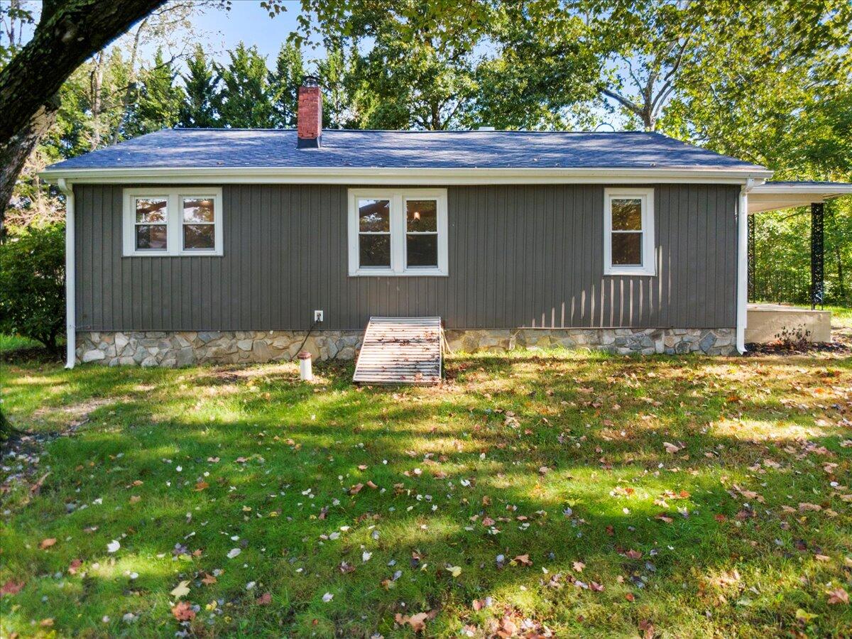747 Coaling Road Troutville, VA 24175 - Photo 29 of 35 39-41