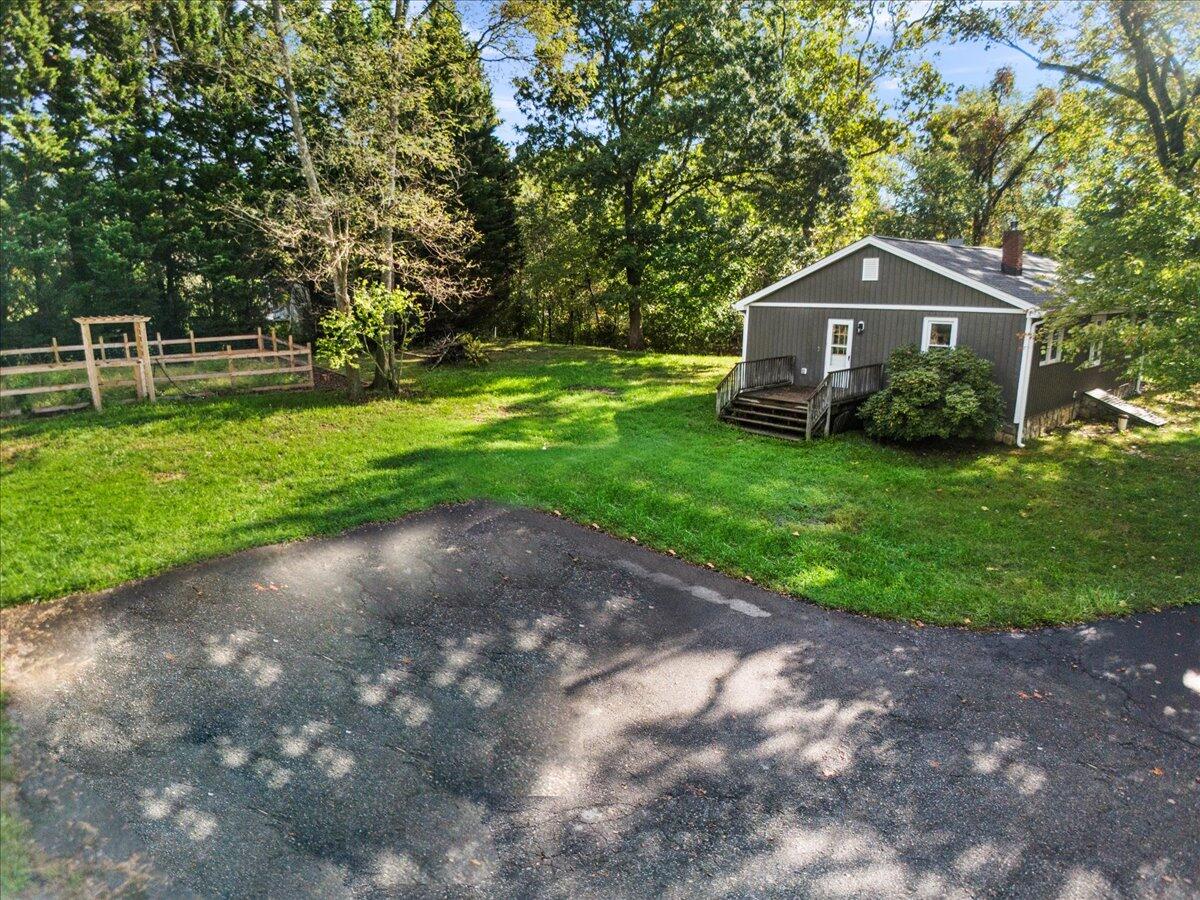 747 Coaling Road Troutville, VA 24175 - Photo 30 of 35 41-43