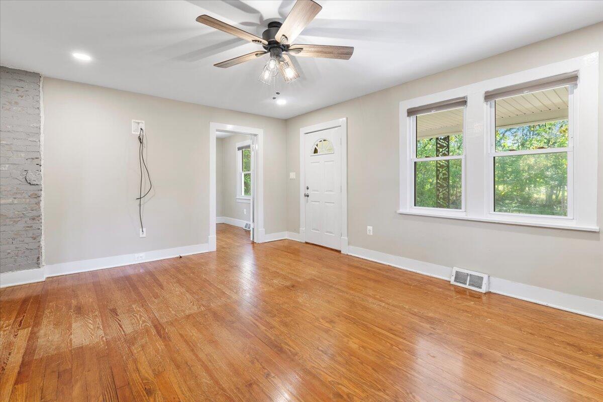 747 Coaling Road Troutville, VA 24175 - Photo 8 of 35 14-15