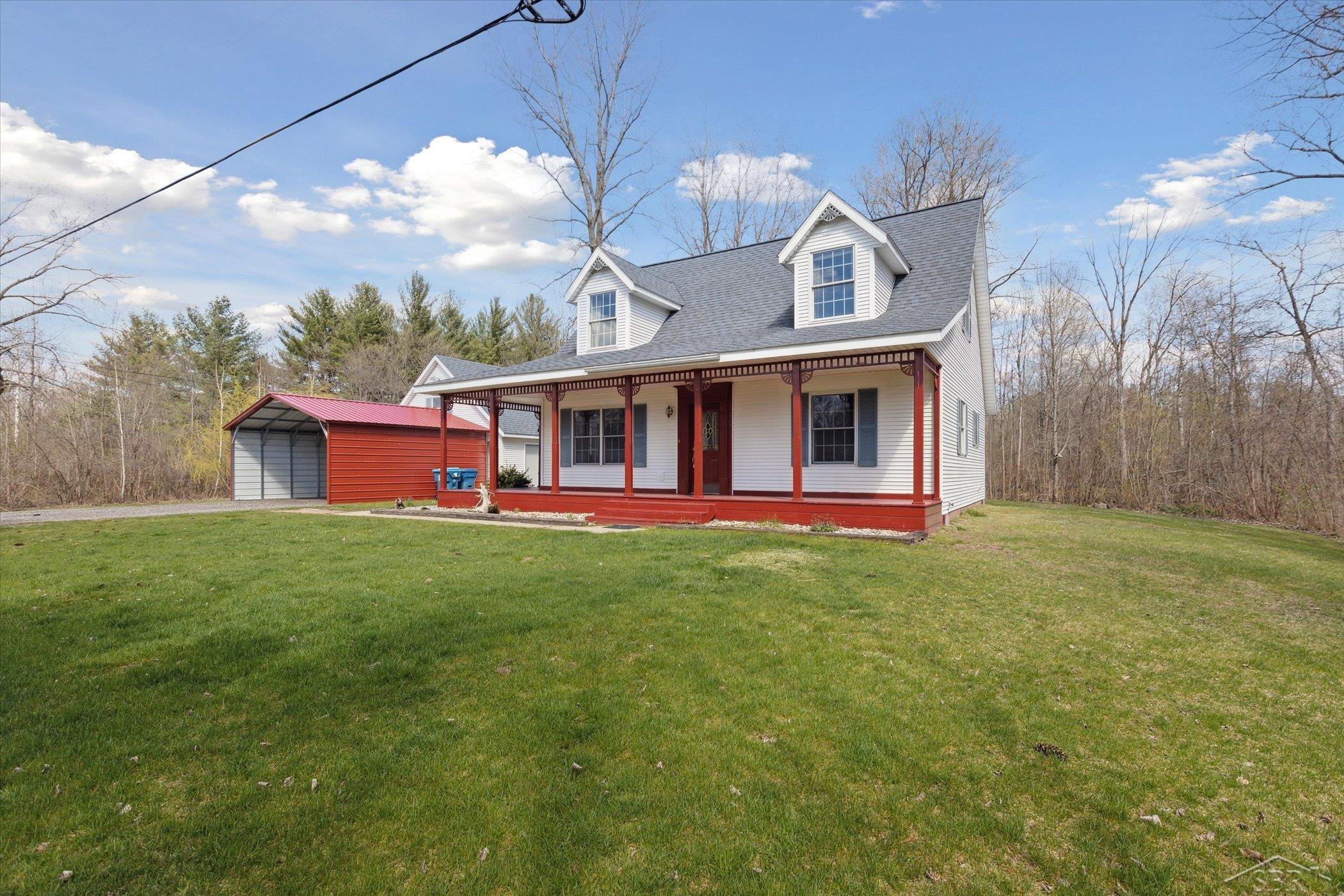 2283 River Road Beaverton, MI 48612 - Photo 2 of 34