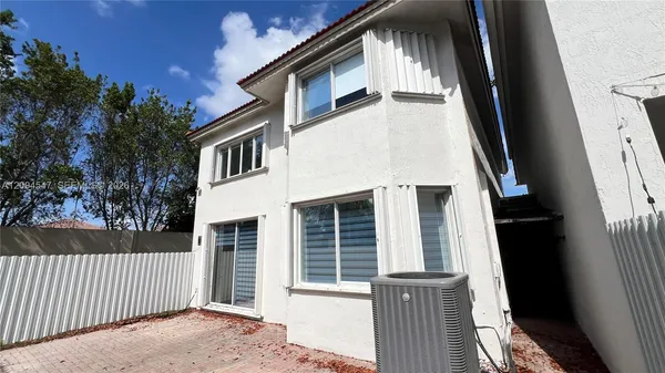 $6,500 | 7392 Northwest 112th Court, Unit 7392, Doral, FL 33178