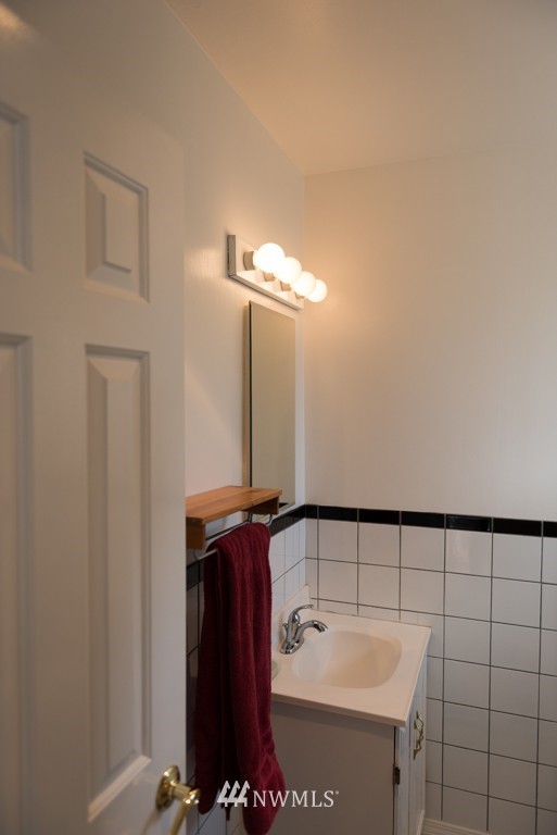 982 Chelan Court Northeast Renton, WA 98059 - Photo 19 of 19
