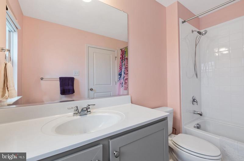 699 Stonegate Road Westminster, MD 21157 - Photo 34 of 38 Lower Level Full Bath