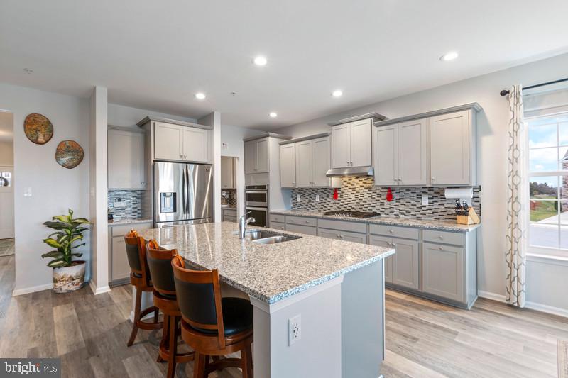 699 Stonegate Road Westminster, MD 21157 - Photo 8 of 38 Large Kitchen Island