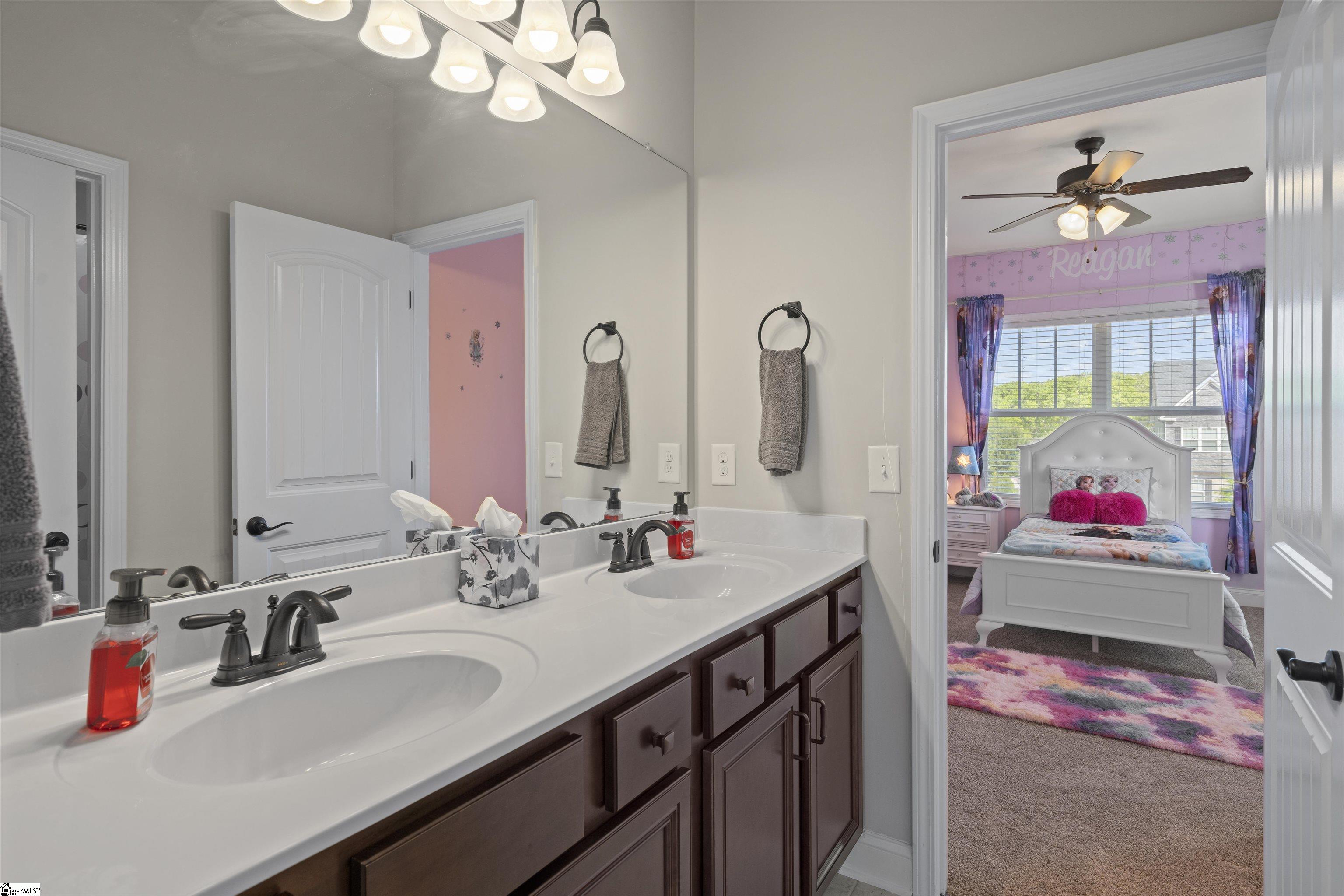 112 Ridgewater Court Fountain Inn, SC 29644 - Photo 23 of 35