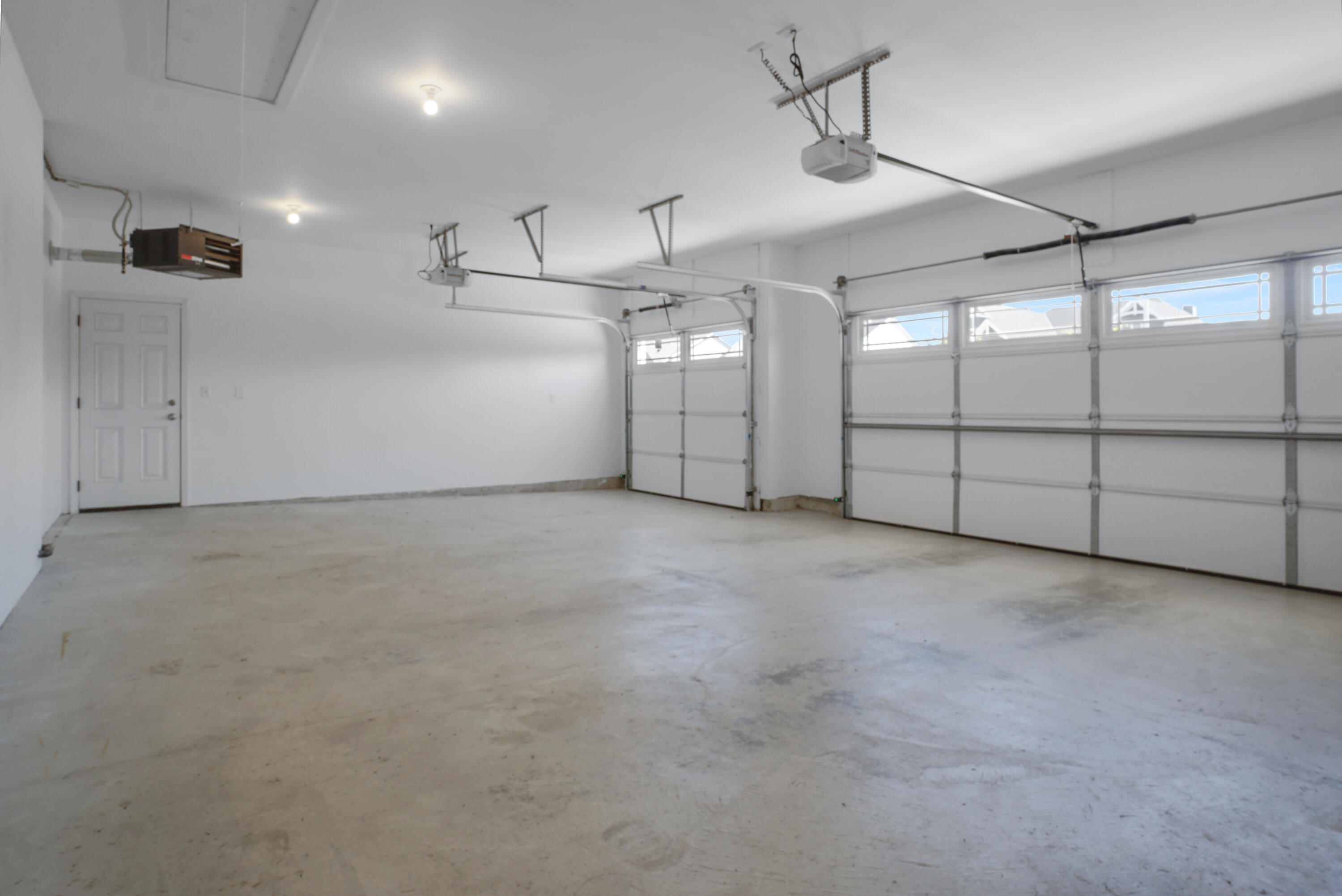 625 Mary Way Slinger, WI 53086 - Photo 29 of 34 Garage