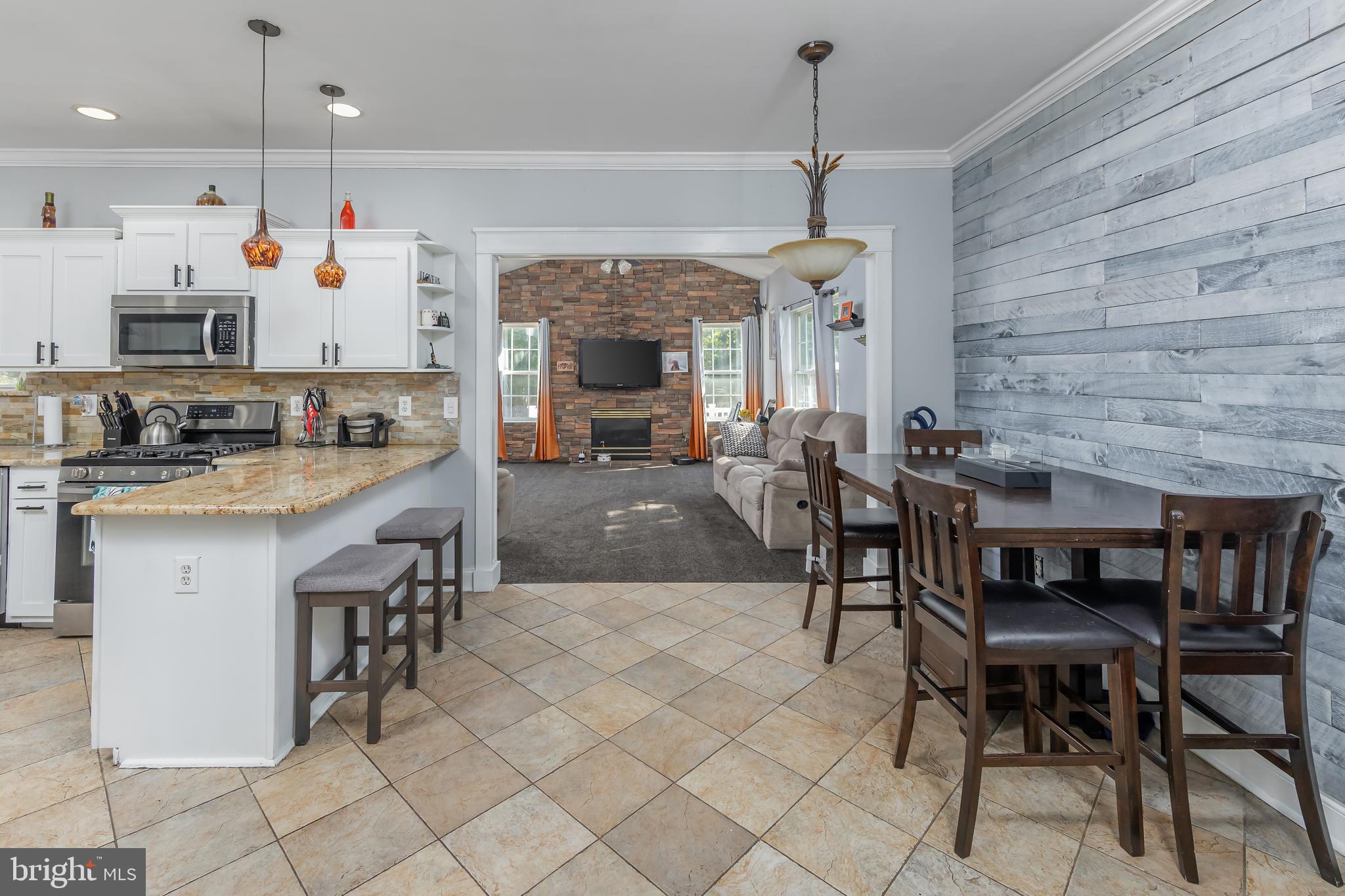 440 School House Road Williamstown, NJ 08094 - Photo 12 of 33 Kitchen/Breakfast Area