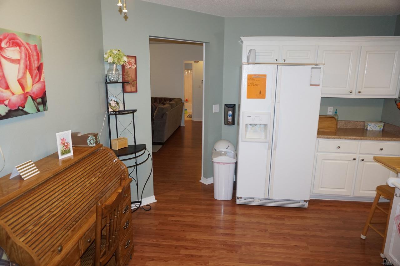 2736 Riverside Landing Drive Navarre, FL 32566 - Photo 17 of 40 Gallery Image 17