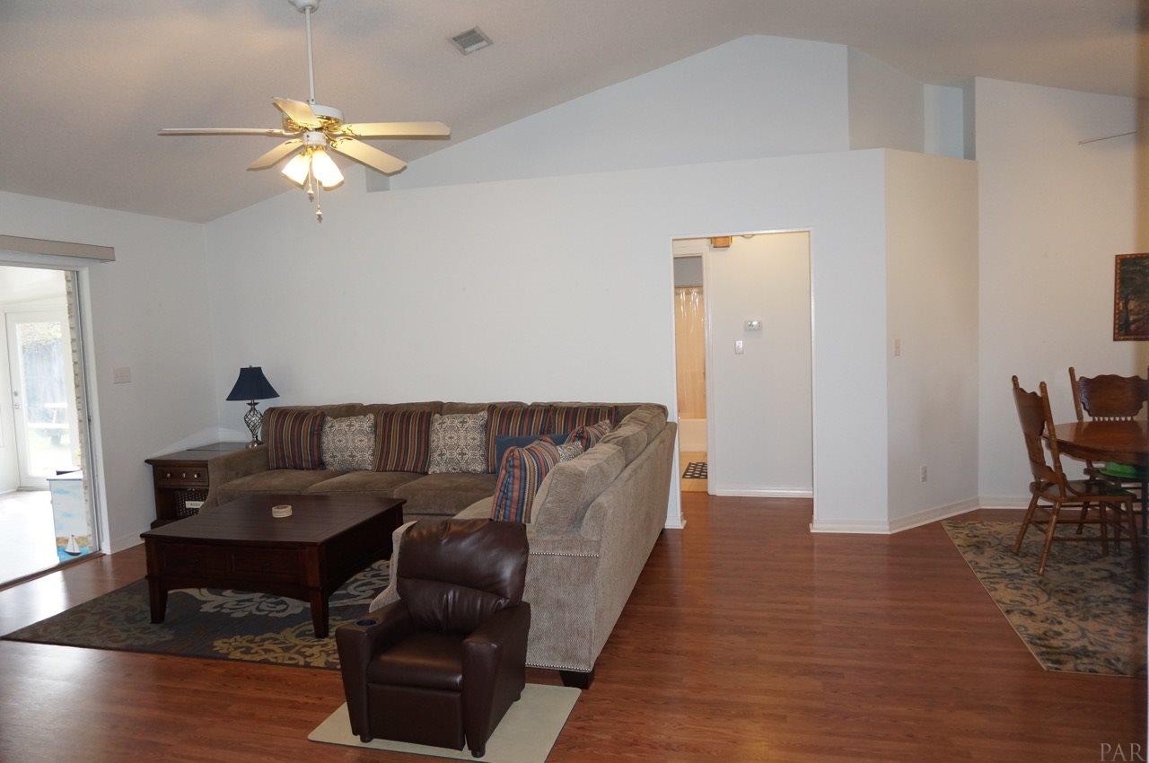 2736 Riverside Landing Drive Navarre, FL 32566 - Photo 9 of 40 Gallery Image 9