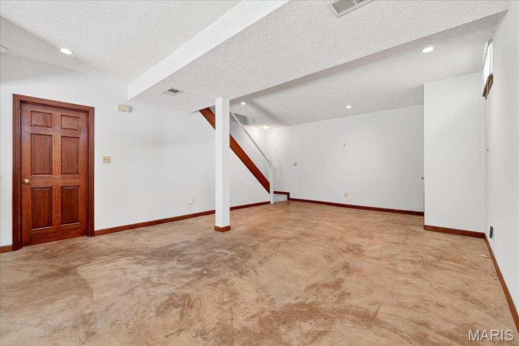 1123 Arbor Spring Court Ballwin, MO 63021 - Photo 27 of 42