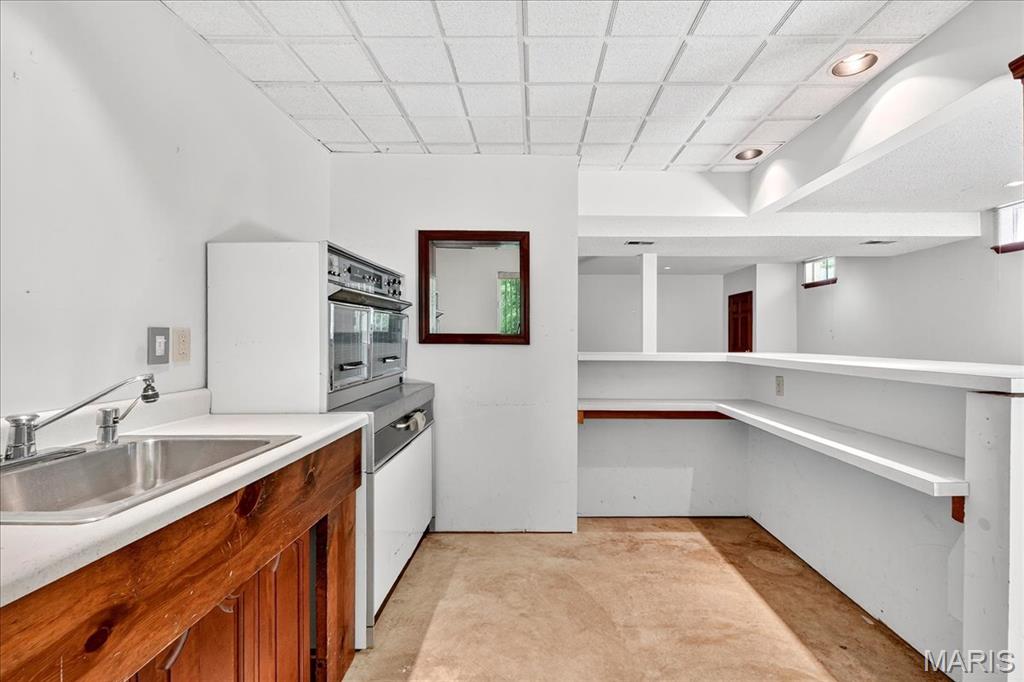 1123 Arbor Spring Court Ballwin, MO 63021 - Photo 31 of 42