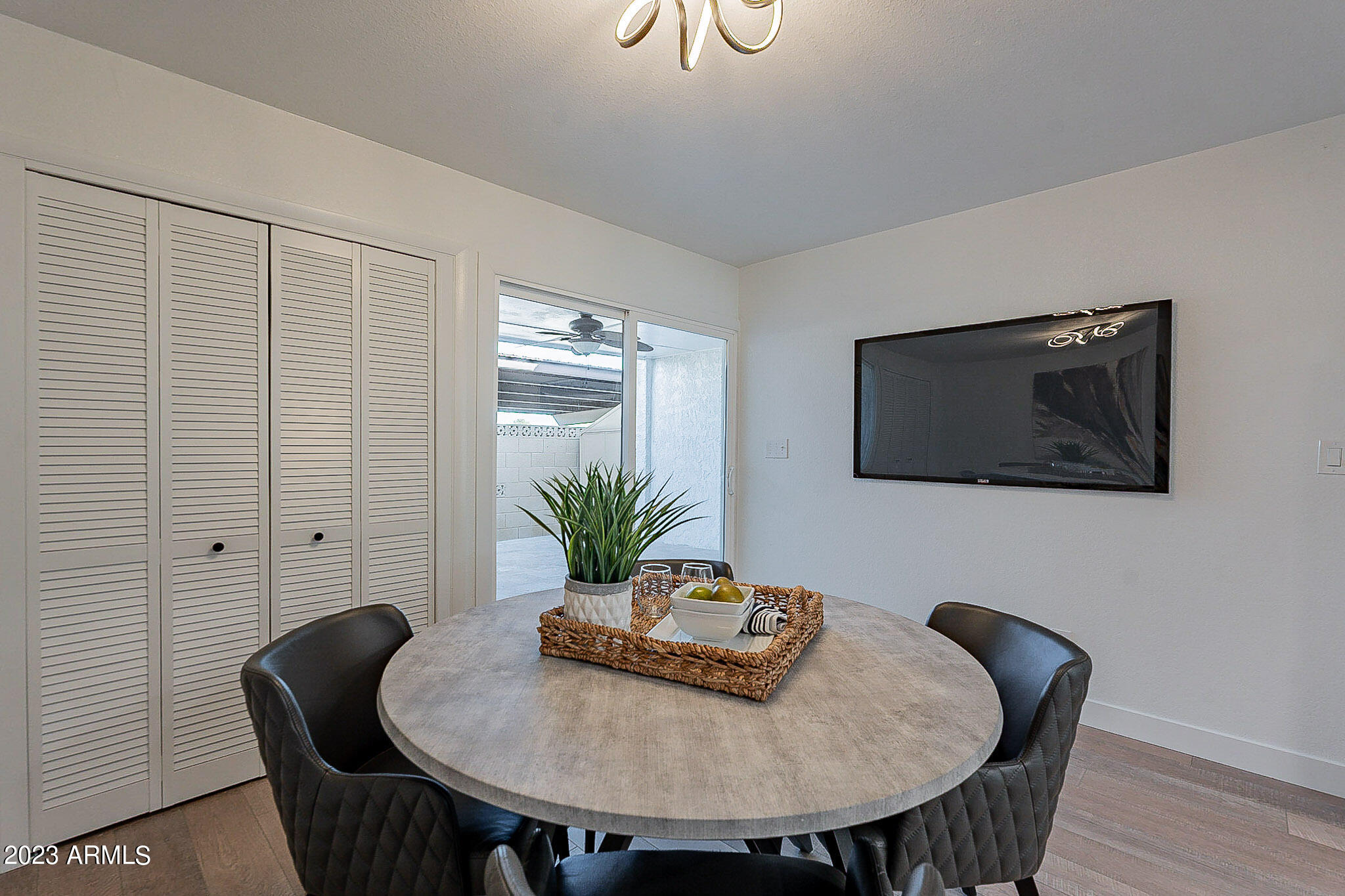 1715 North Miller Road Scottsdale, AZ 85257 - Photo 11 of 34 Miller-16