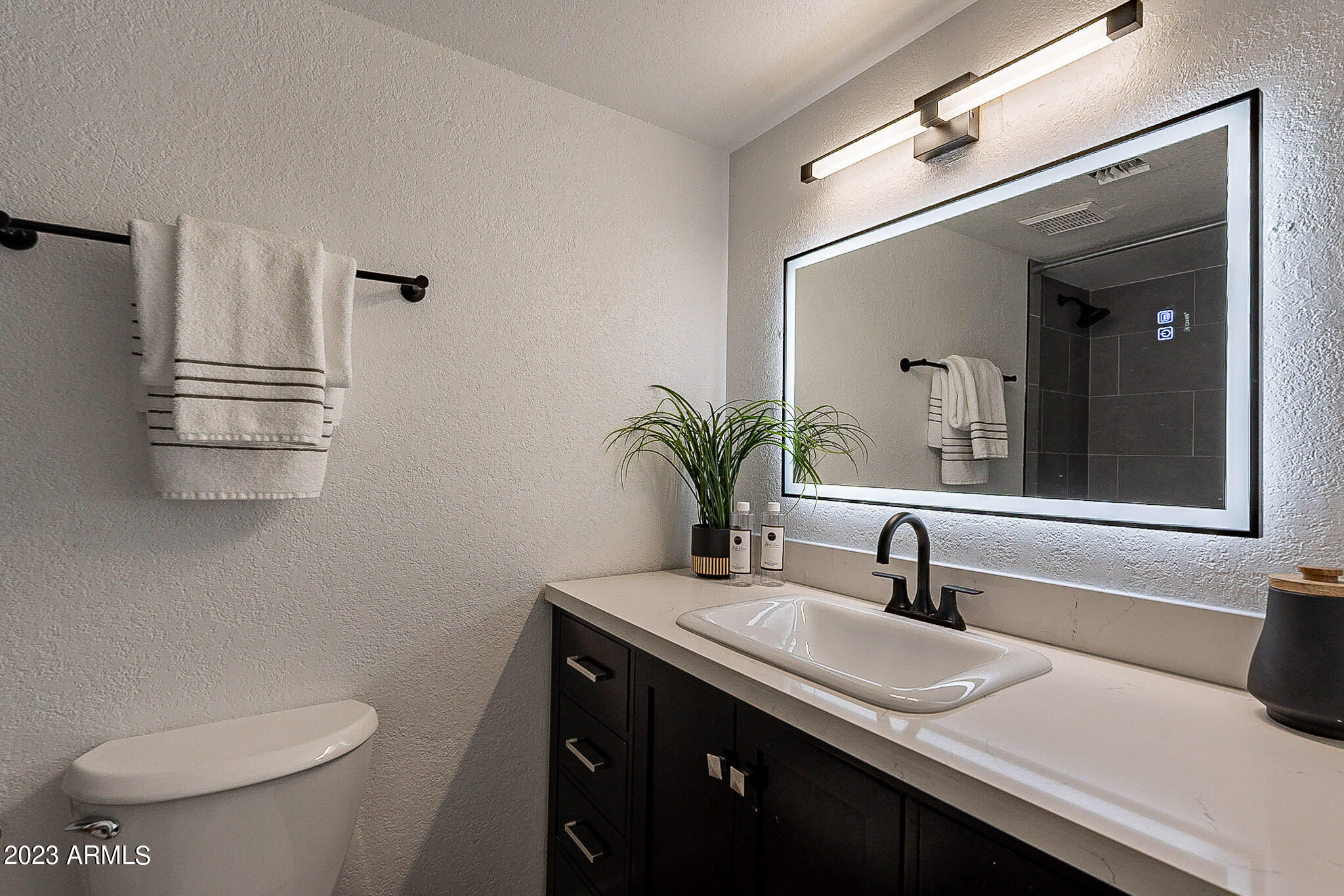 1715 North Miller Road Scottsdale, AZ 85257 - Photo 23 of 34 Miller-30