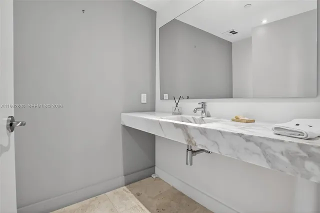 $20,000 | 6000 Island Boulevard, Unit 1208, Aventura, FL 33160