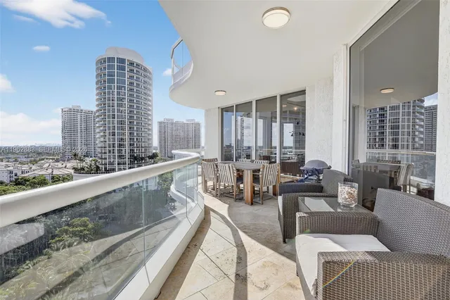 $20,000 | 6000 Island Boulevard, Unit 1208, Aventura, FL 33160