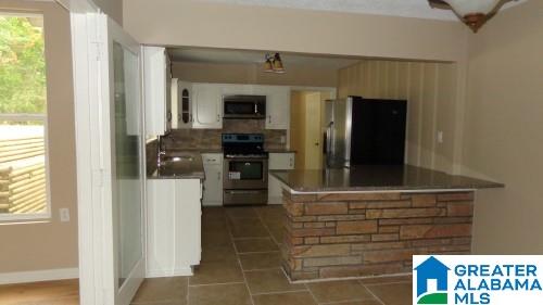 428 Sun Valley Road Birmingham, AL 35215 - Photo 8 of 32