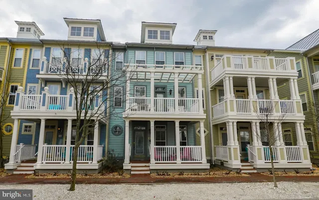 $899,000 | 35 Seaside Drive, Unit 35LK, Ocean City, MD 21842