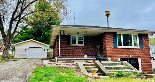 $179,900 | 408 East Adams Street, Riverton, IL 62561