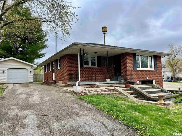 $179,900 | 408 East Adams Street, Riverton, IL 62561