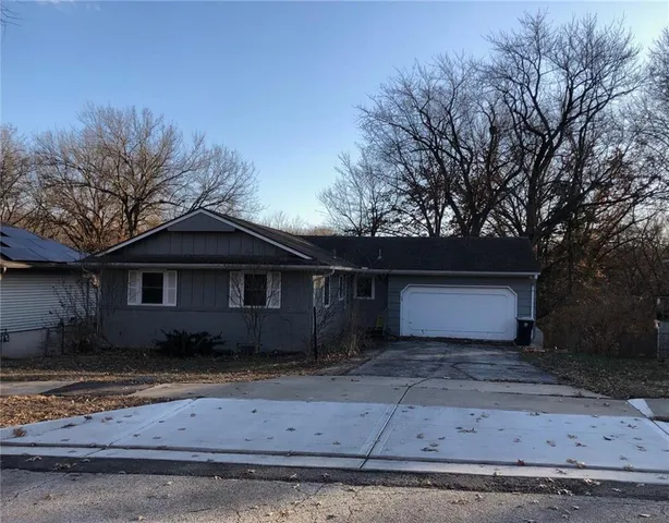 $1 | 3203 East 107th Terrace, Kansas City, MO 64137