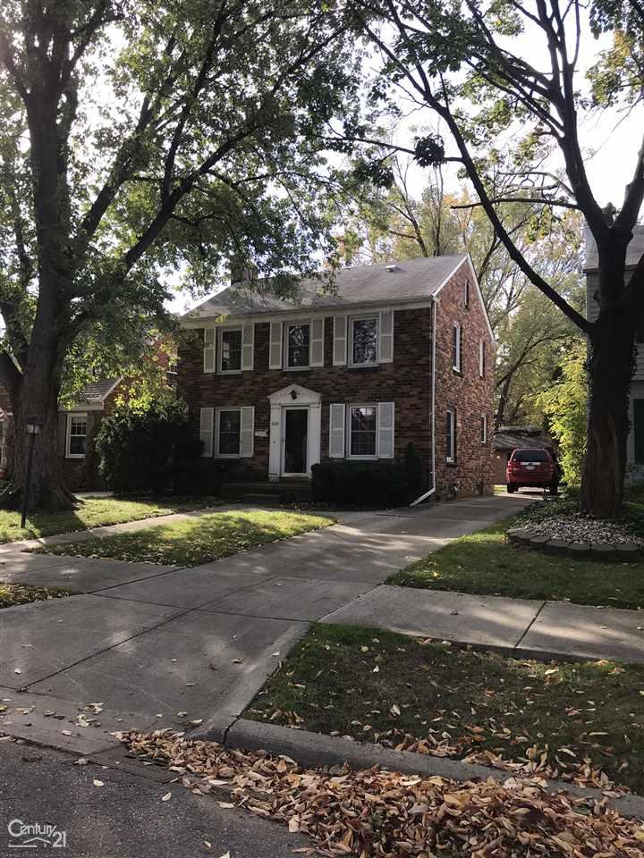 1349 Roslyn Road Grosse Pointe Woods, MI 48236 - Photo 1 of 14