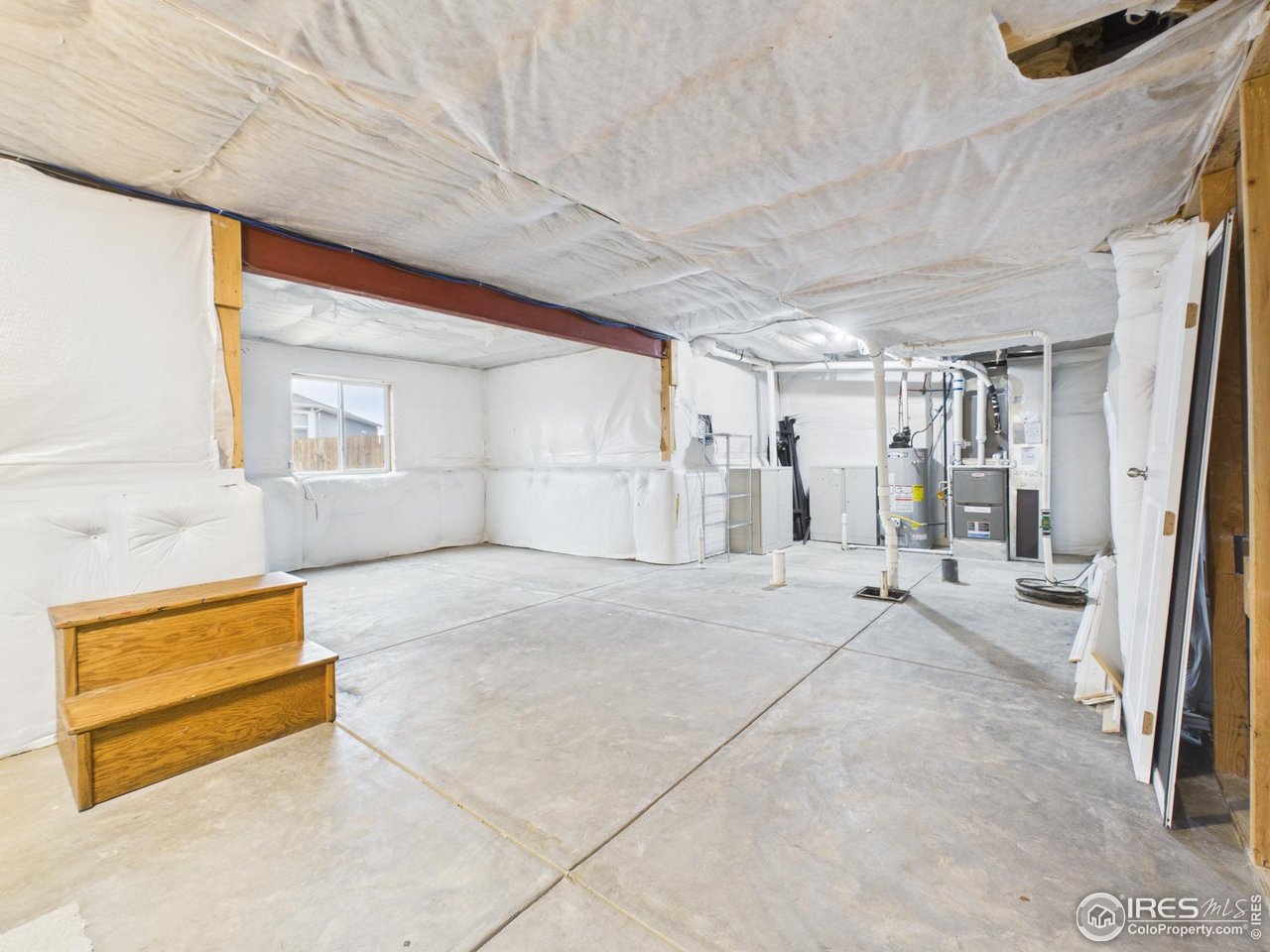 420 South 5th Street Berthoud, CO 80513 - Photo 39 of 47 a view of an empty room