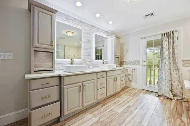 $1,499,000 | 625 State Street, Guilford, CT 06437