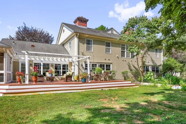 $1,499,000 | 625 State Street, Guilford, CT 06437