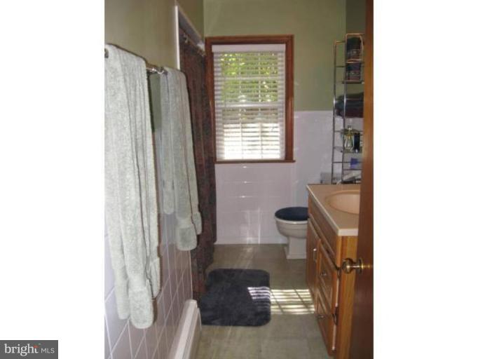 14 Nanticoke Road Cambridge, MD 21613 - Photo 10 of 16 Bath #1