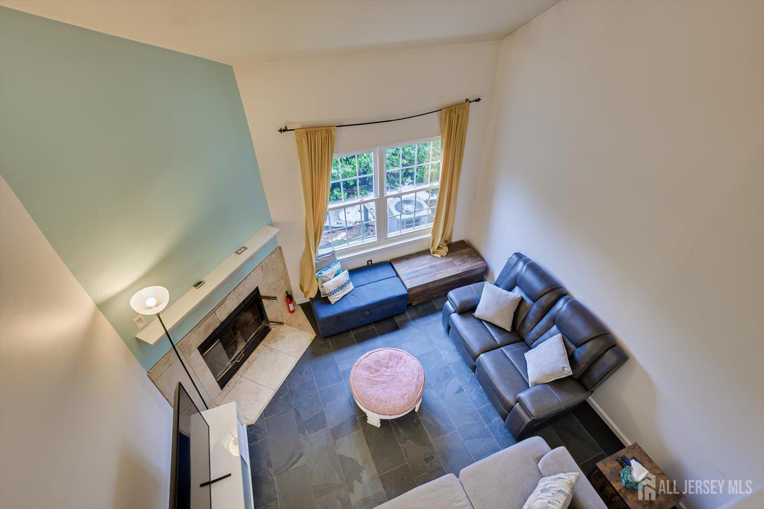 63 Renaissance Lane New Brunswick, NJ 08901 - Photo 11 of 19