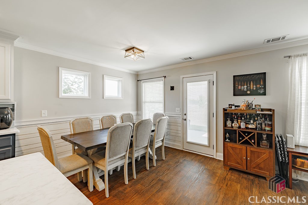 1155 Foster Road Statham, GA 30666 - Photo 21 of 44 Dining Area