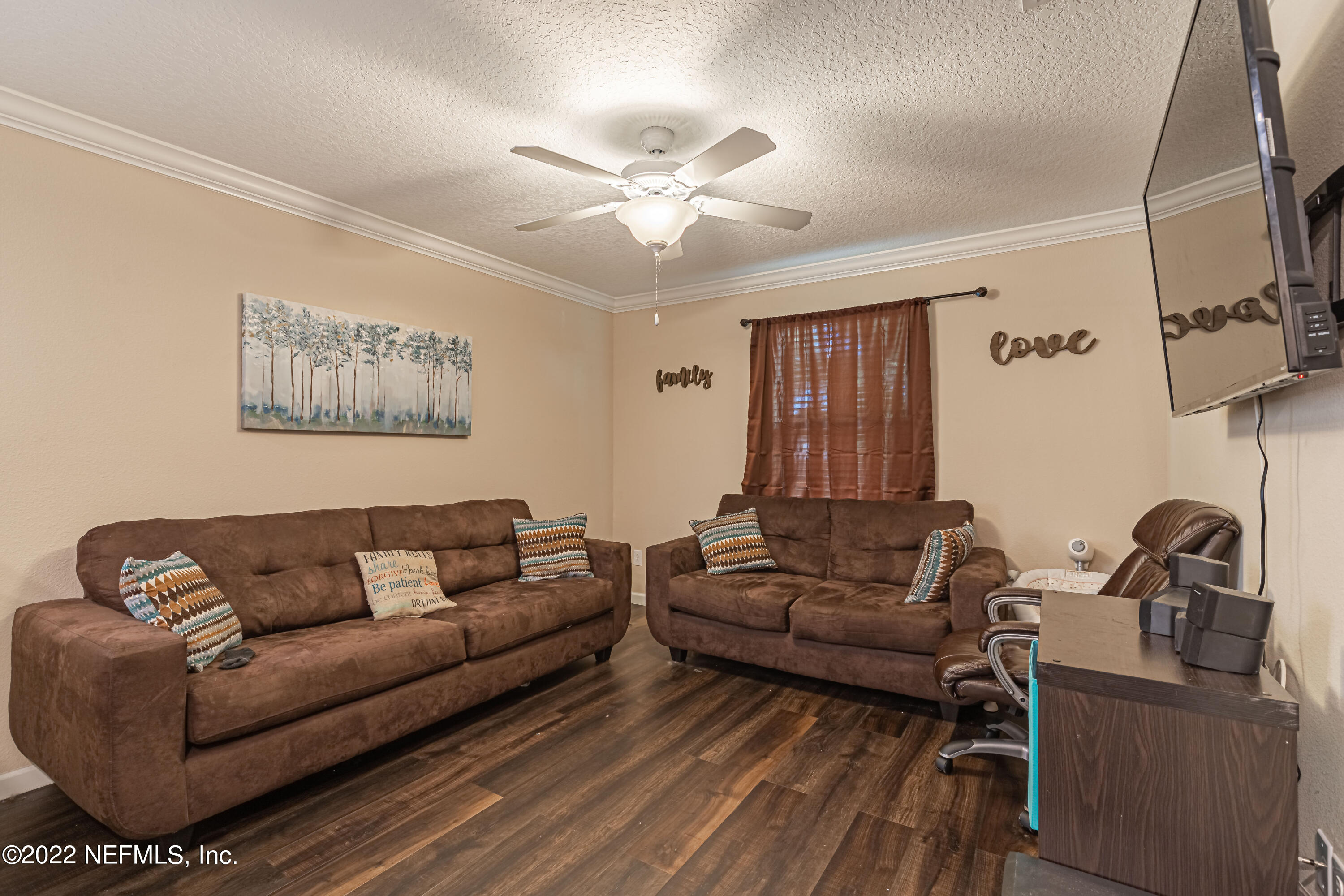 16026 Tisons Bluff Road Jacksonville, FL 32218 - Photo 15 of 31 15 Living Room