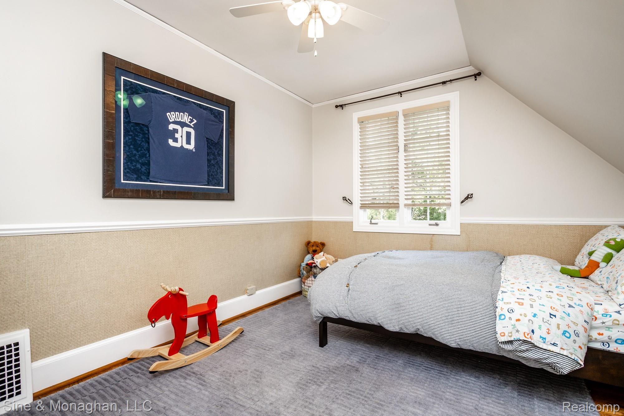 474 Washington Road Grosse Pointe, MI 48230 - Photo 39 of 73 474 Washington S066.jpg