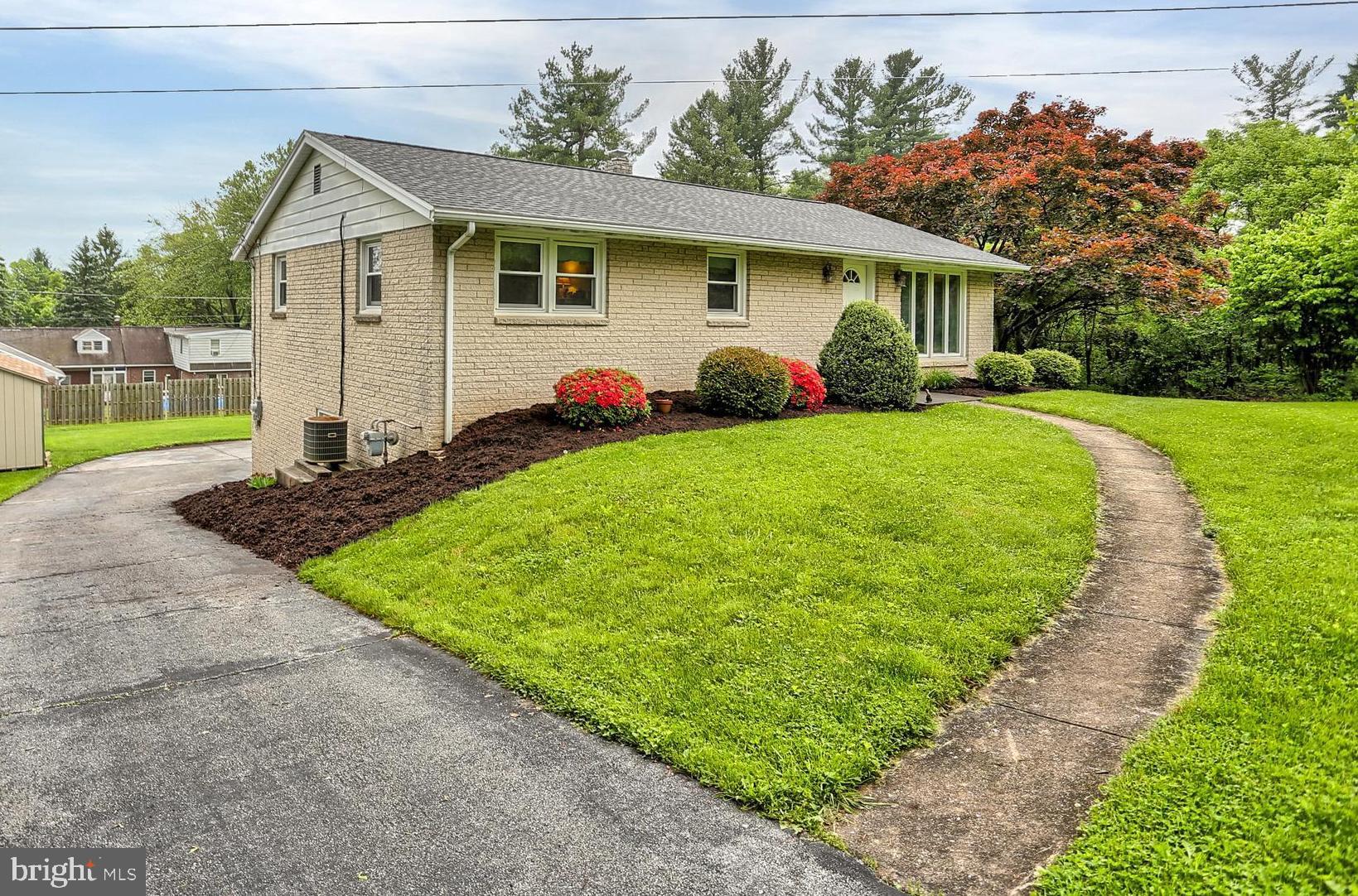 330 Hillcrest Road York, PA 17403 - Photo 1 of 32 330 Hillcrest Road