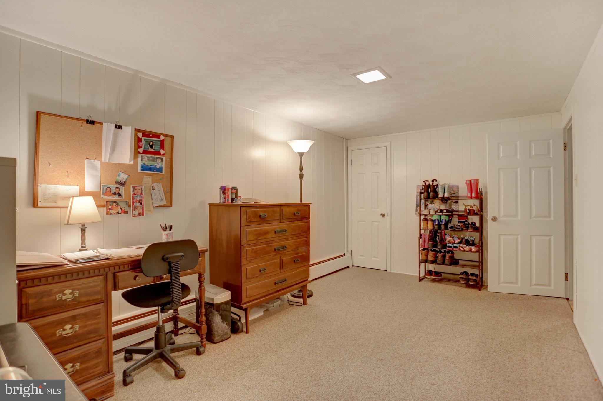 330 Hillcrest Road York, PA 17403 - Photo 25 of 32 Office area