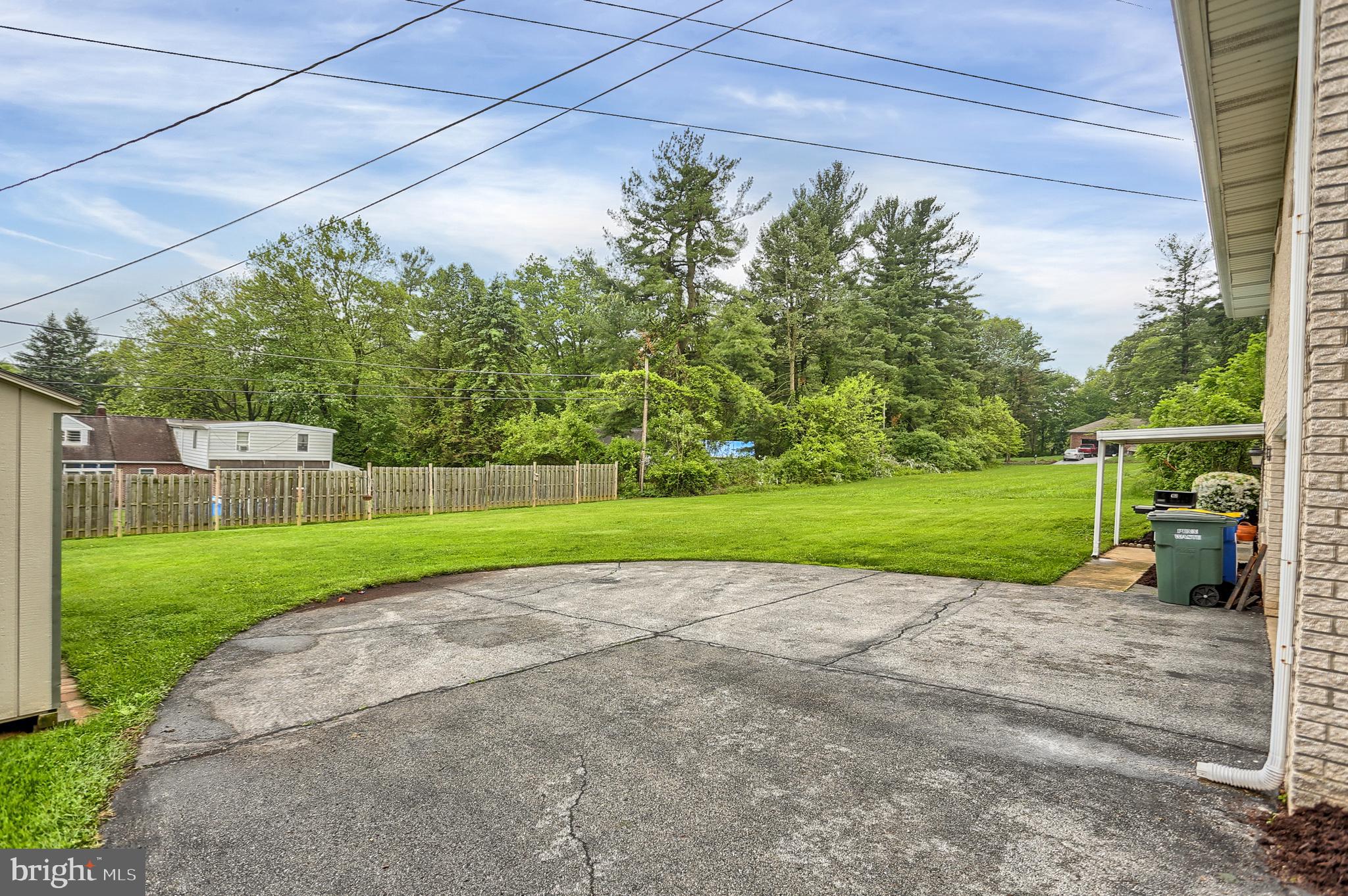 330 Hillcrest Road York, PA 17403 - Photo 28 of 32