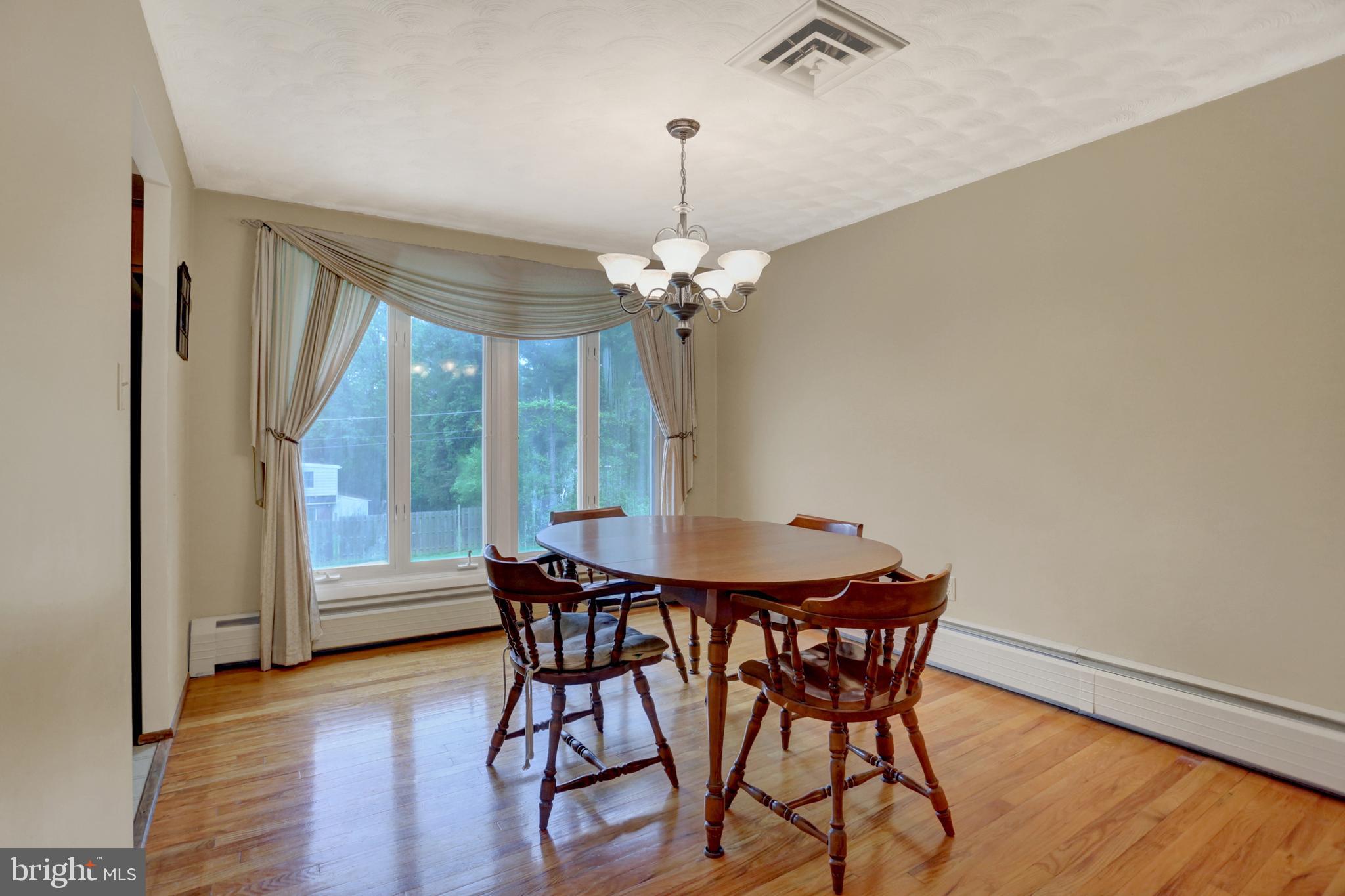 330 Hillcrest Road York, PA 17403 - Photo 10 of 32