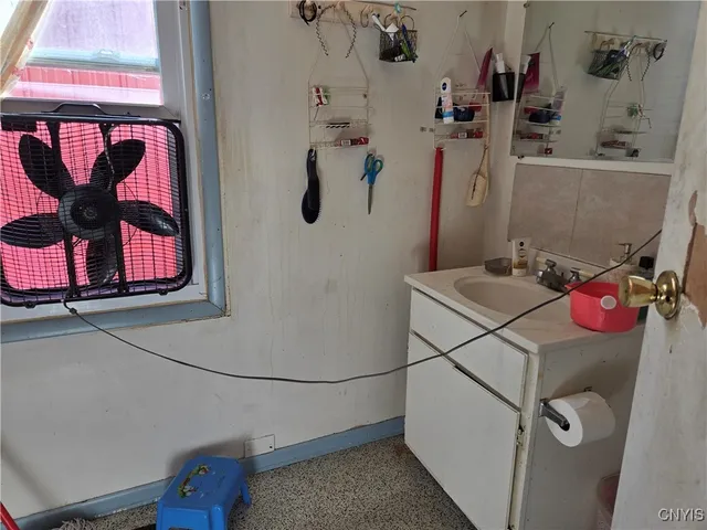 $199,900 | 410 Ash Street, Syracuse, NY 13208