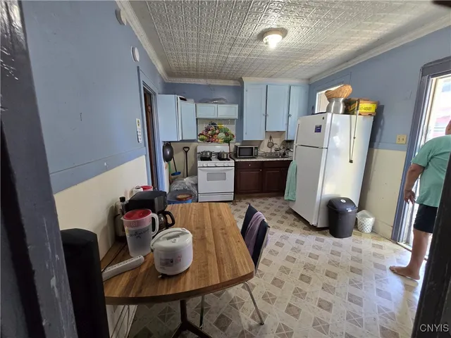 $199,900 | 410 Ash Street, Syracuse, NY 13208