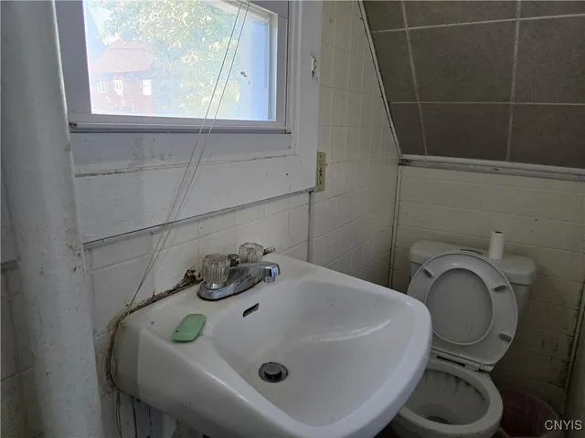 $199,900 | 410 Ash Street, Syracuse, NY 13208