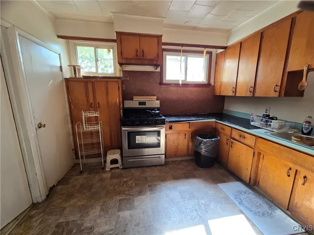 $199,900 | 410 Ash Street, Syracuse, NY 13208