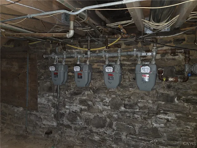 $199,900 | 410 Ash Street, Syracuse, NY 13208