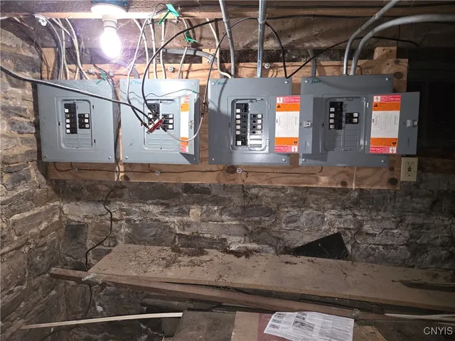 $199,900 | 410 Ash Street, Syracuse, NY 13208