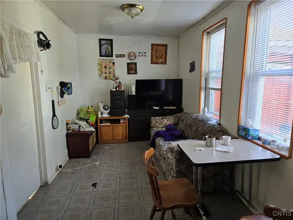 $189,900 | 410 Ash Street, Syracuse, NY 13208