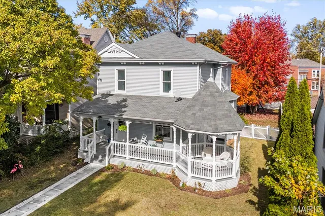 $299,900 | 617 East A Street, Belleville, IL 62220